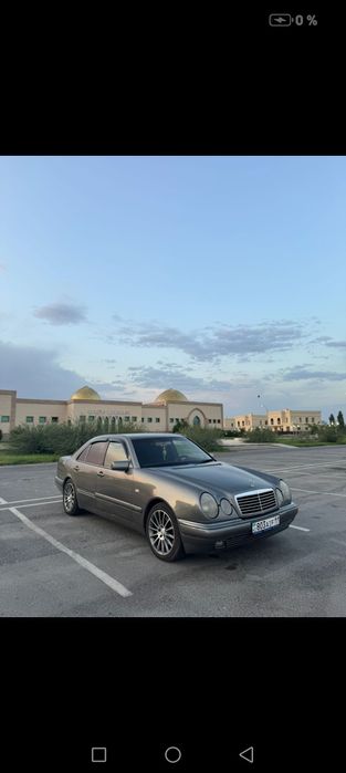 Мерседес w210...
