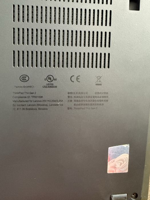 Продавам Lenovo ThinkPad T14 Gen 2 AMD Ryzen 7 PRO 5850U 16GB