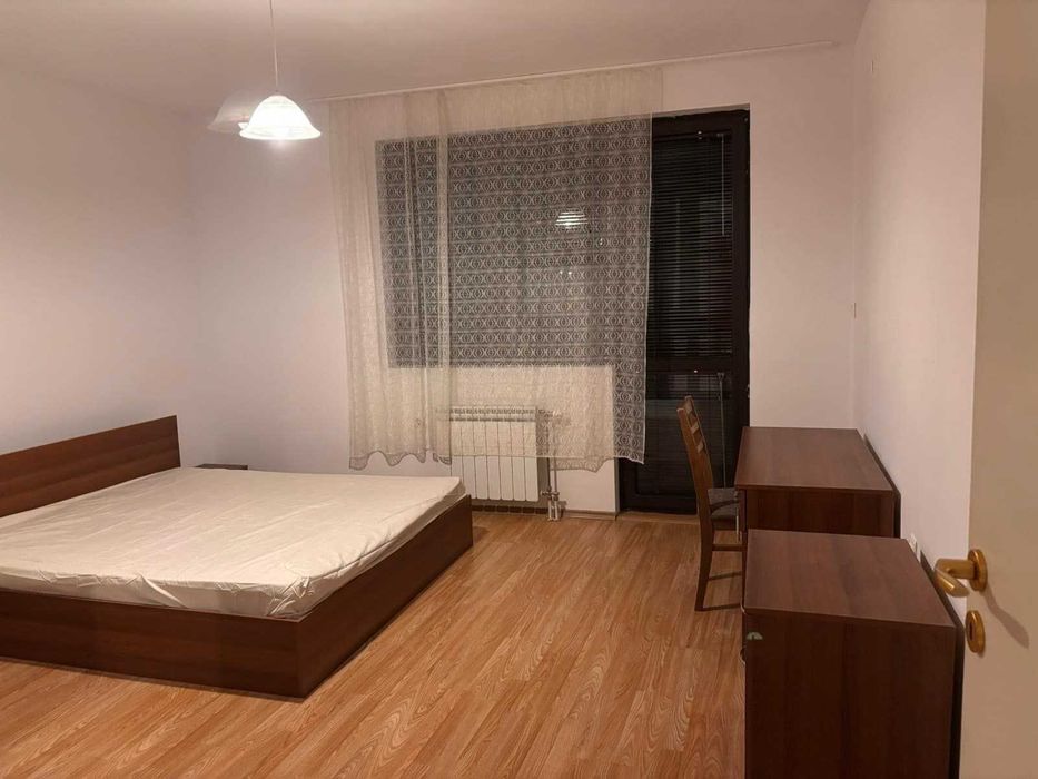 Двустаен ап. под наем в кв. Стрелбище