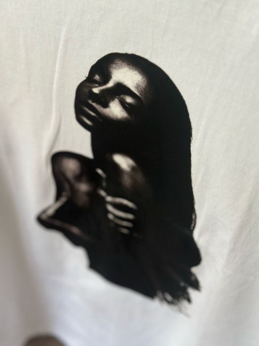 Новая футболка Sade