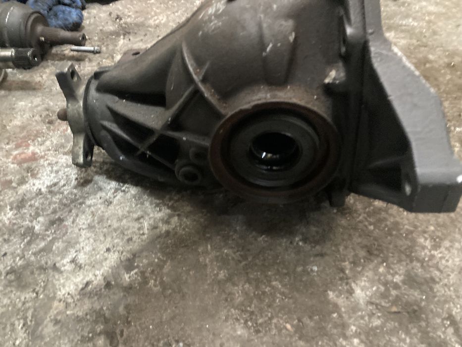 Mercedes w212 2.2cdi 170кс седан автомат диференциал