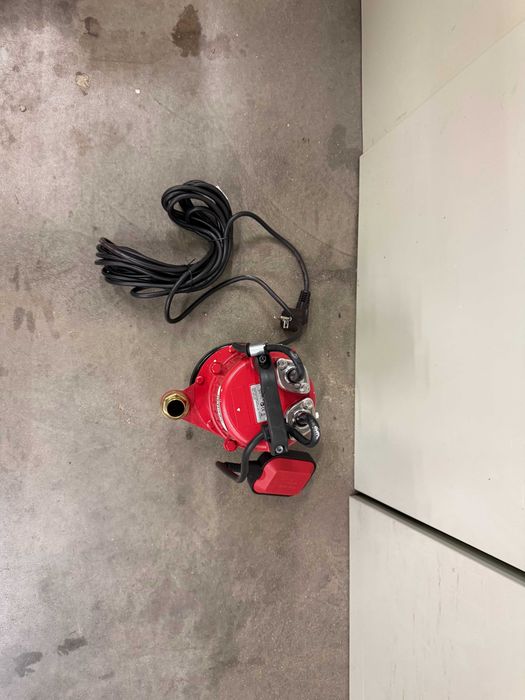 Помпа водна потопяема 550W 1" 50L/min 17m 8m кабел RD-CAWP51
