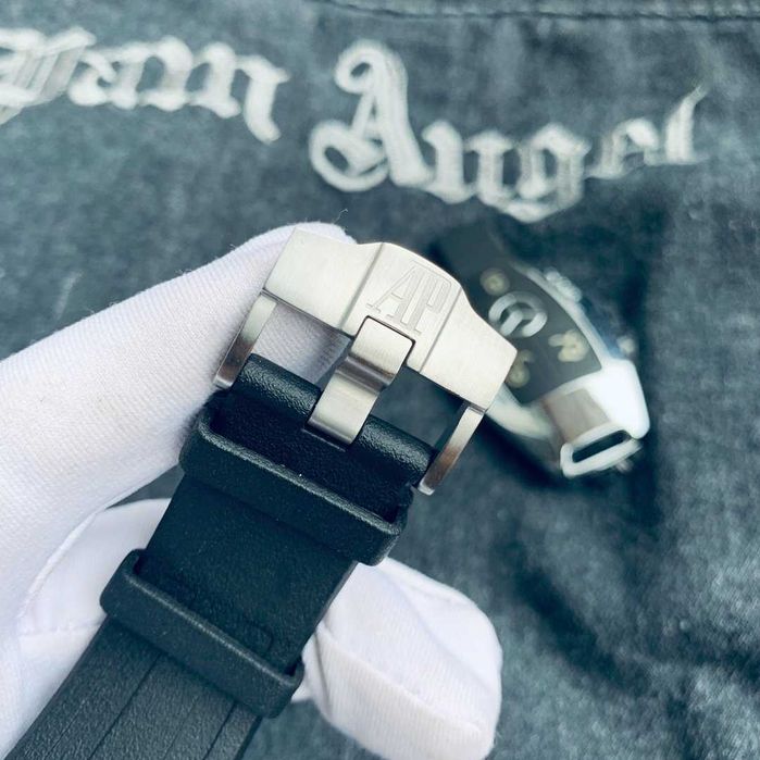 Audemars Piguet Royal Oak Offshore Diver cu mecanism automat