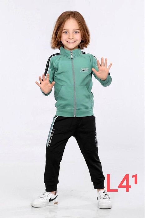 Детски екипи за момче и момиче