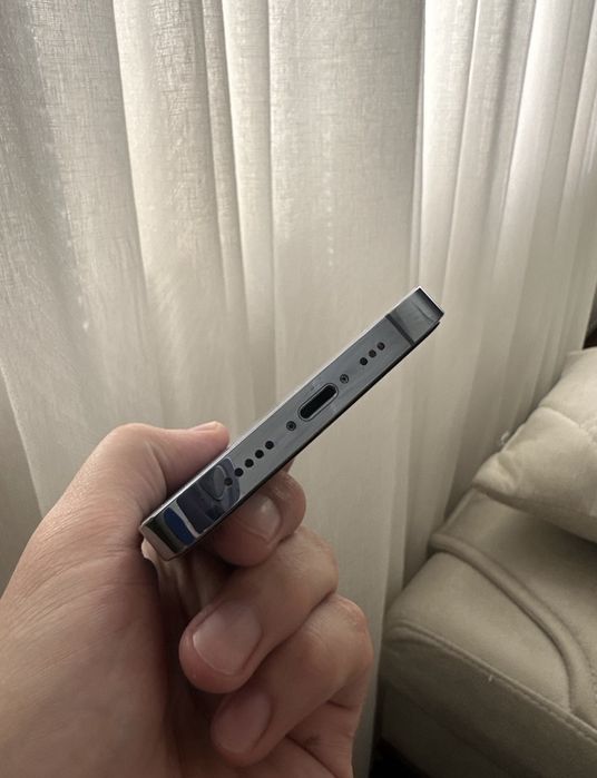Iphone 13 pro ideall pamit 1 TB terbayt