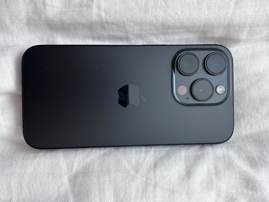 IPhone 15 pro 85%
