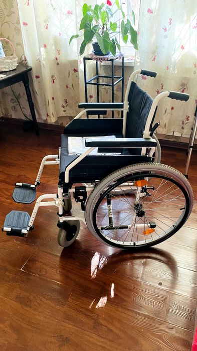 Инвалидная коляска