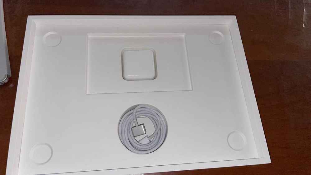 MacBook Air M2   8/512 GB