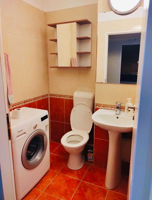 Persoană fizică închiriez apartament 3 camere cartier Mărăști central