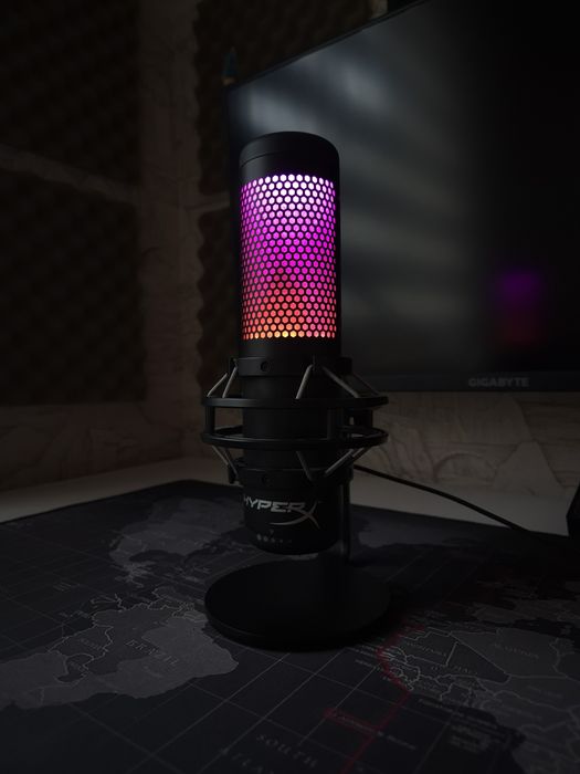 Микрофон HyperX QuadCast S
