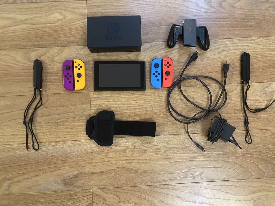 Nintendo Switch ca nou . Jocurile sunt scrise in descriere