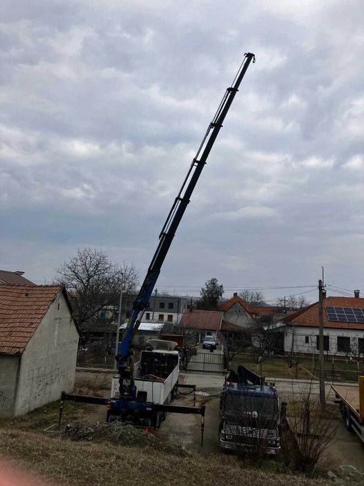 Inchiriez camion cu MACARA Volvo și Iveco