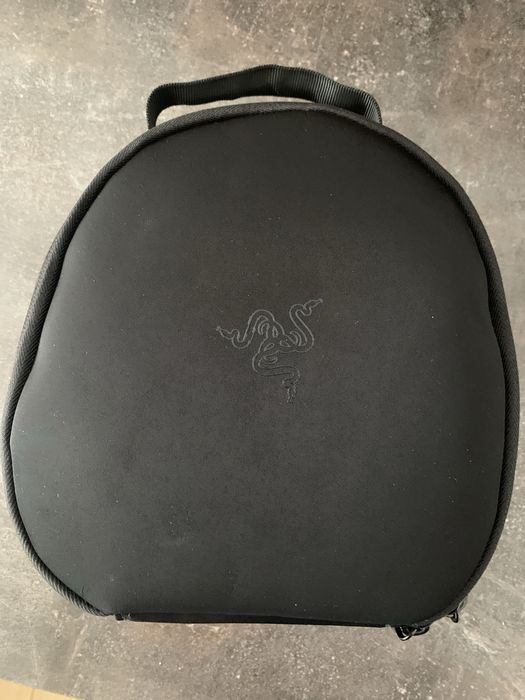 Castj Razer Blackshark V2 + accesoriu de transport