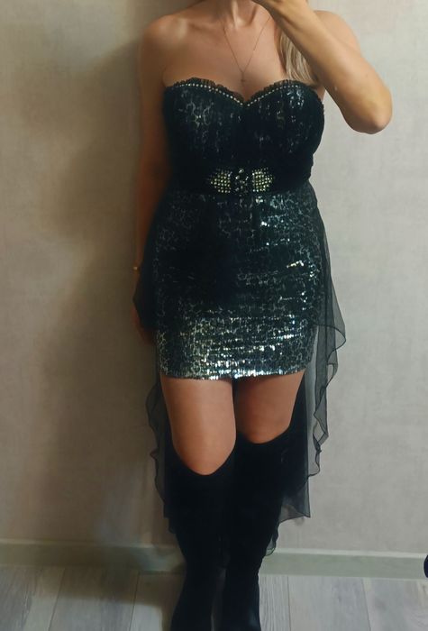 Вечернее платье с пайетками