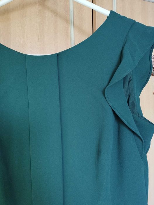 Официална зелена рокля