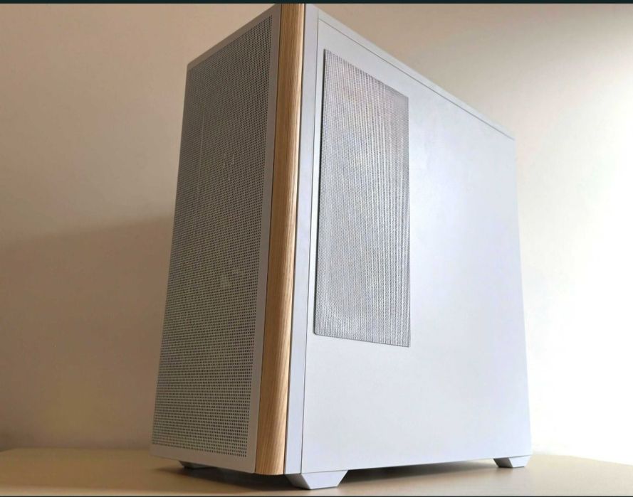 Ryzen 7 7800X3D/ 32GB/ RTX 3080/SSD