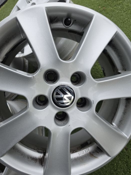 16 5x112 Vw Golf Touran Caddy Skoda лети джанти 5х112