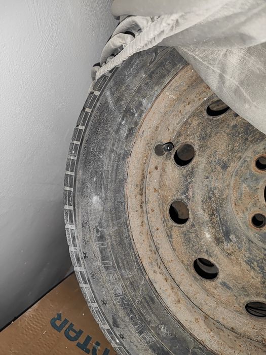 Продавам гуми с джанти