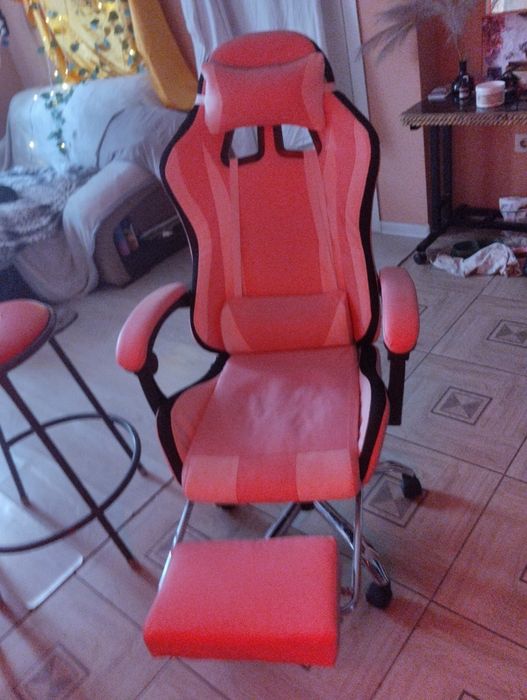 Компьютерное кресло с подсветкой