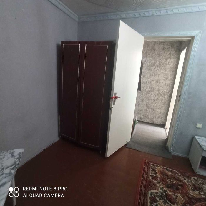 Продается недорого 1 ком метро Горького, Буюк Ипак