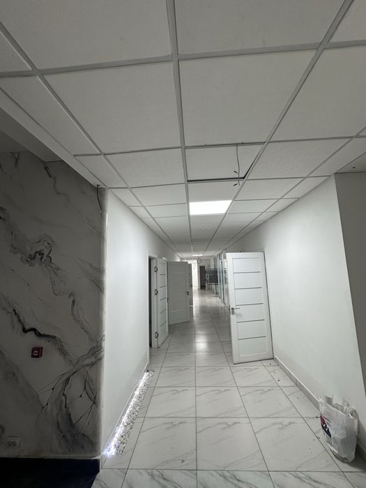 Сдам помещение на первом этаже вдоль дороги,ул Нукус Мукими, PIRAMIT