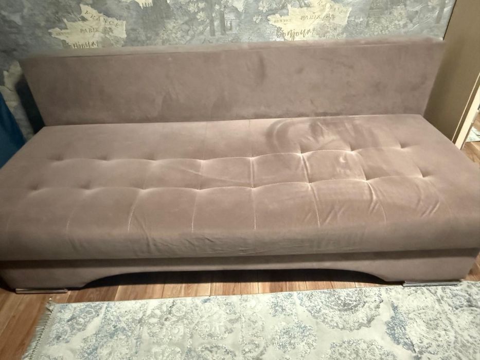 Срочно пролам диван