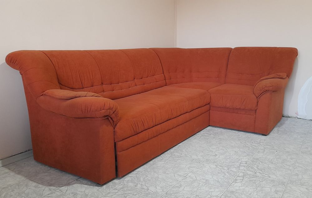 Диван с функция сън