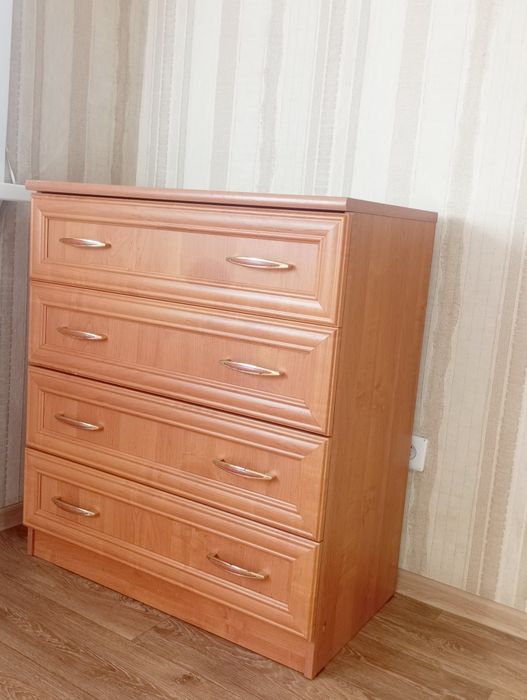 Срочно продам спальный гарнитур
