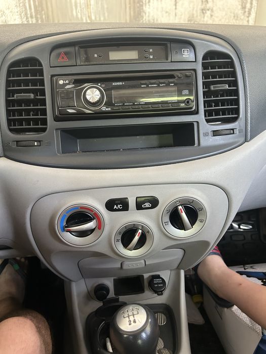 HYUNDAI Accent 0 — imagine 4