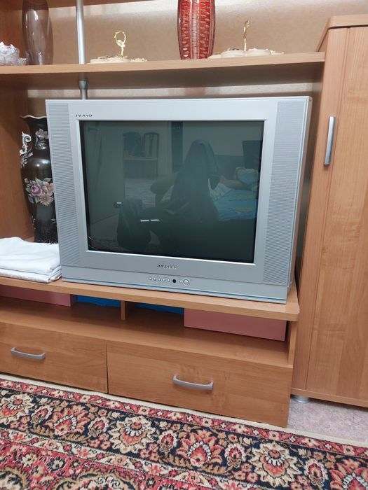 Продаётся телевизор