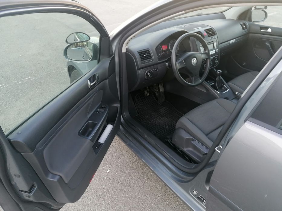 Vand VW Golf 5 1.9 tdi-Agreat scola de soferi