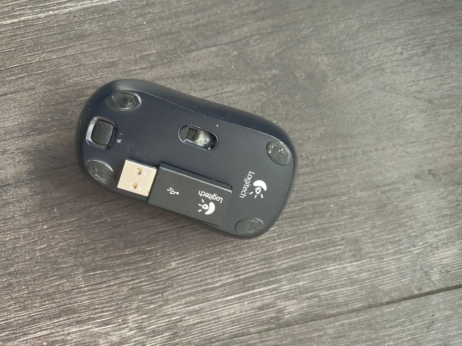 Безжична мишка logitech