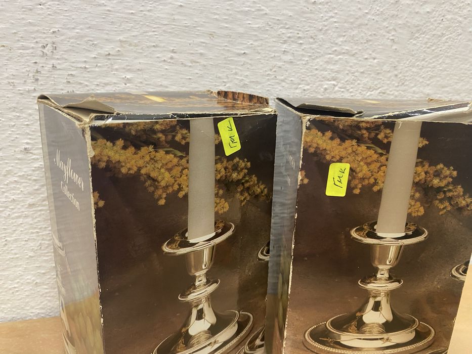 Посребрени свещници от англия