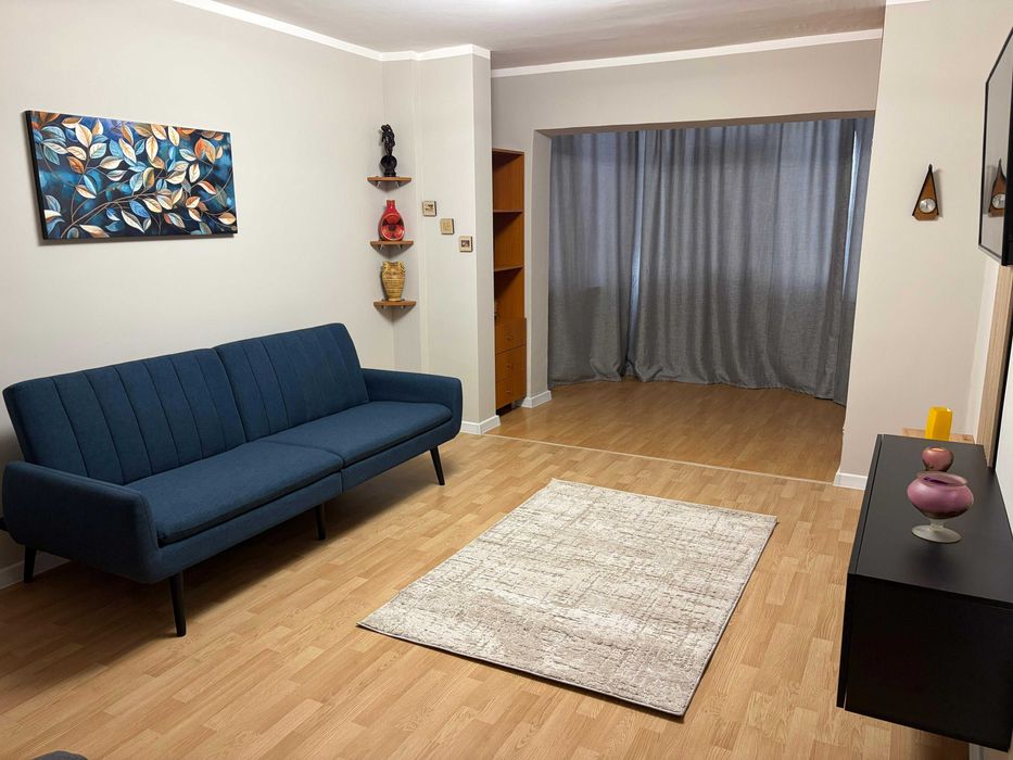 Inchiriez apartament 3 camere