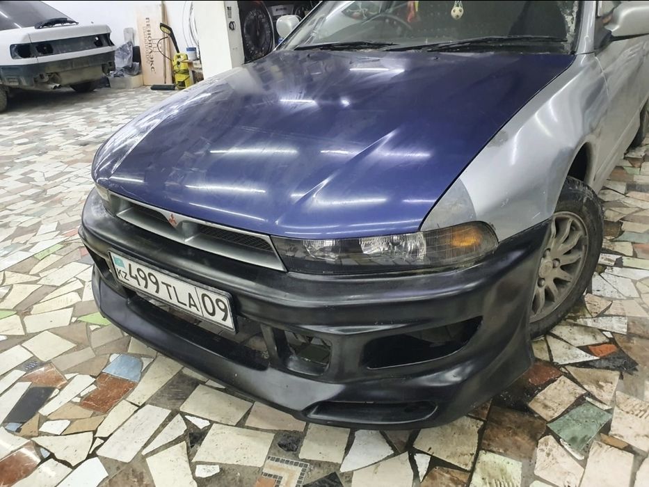 Mitsubishi Galant 8 передний бампер Dolphin