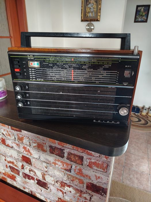 Vind radio selena grunding cu ceas