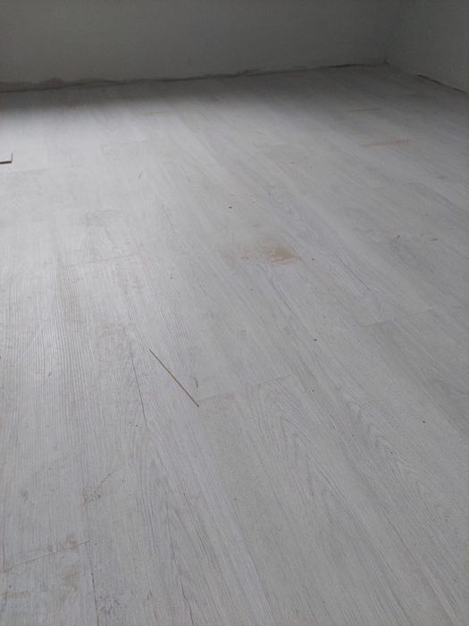 Ламинат на пол ллл