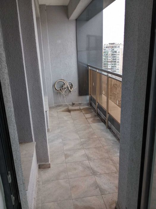 Тристаен апартамент, Пещерско шосе 90кв.м.