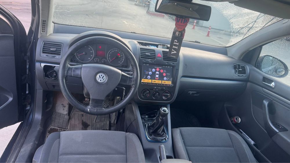 Golf 5 1.6 mpi!!