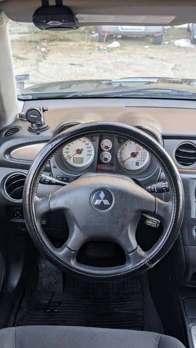 Mitsubishi Outlander 2.4 Газ / Бензин