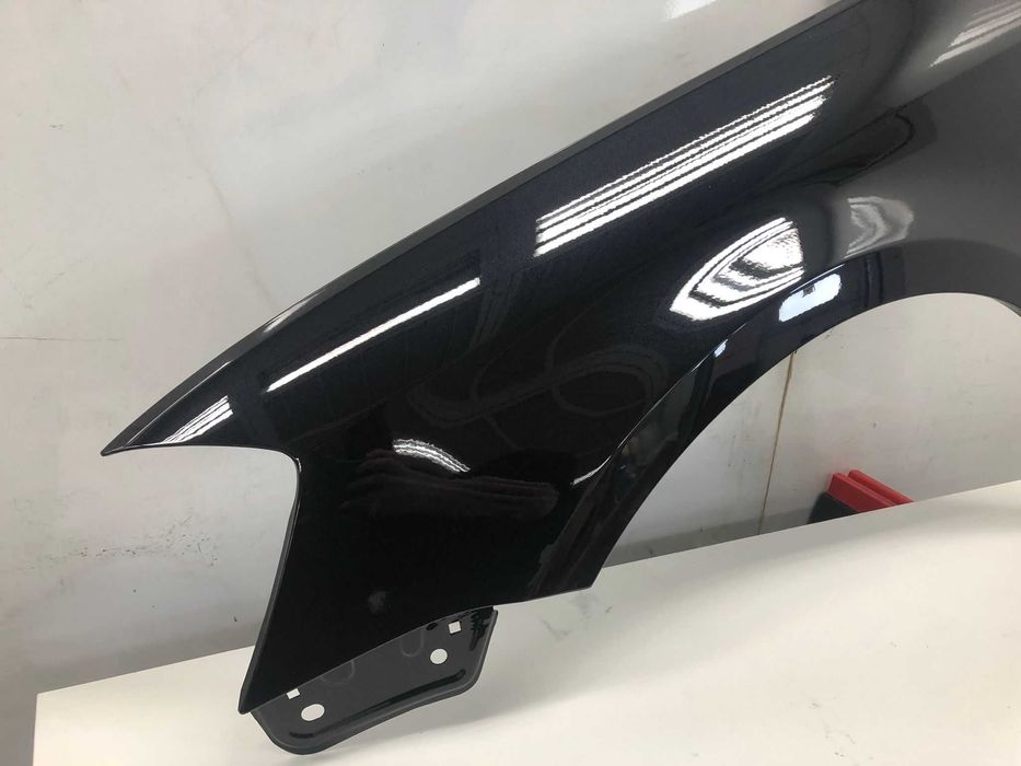 Aripa Fata Stanga VW Passat B7 An 2011-2014 (LC9X (Negru))