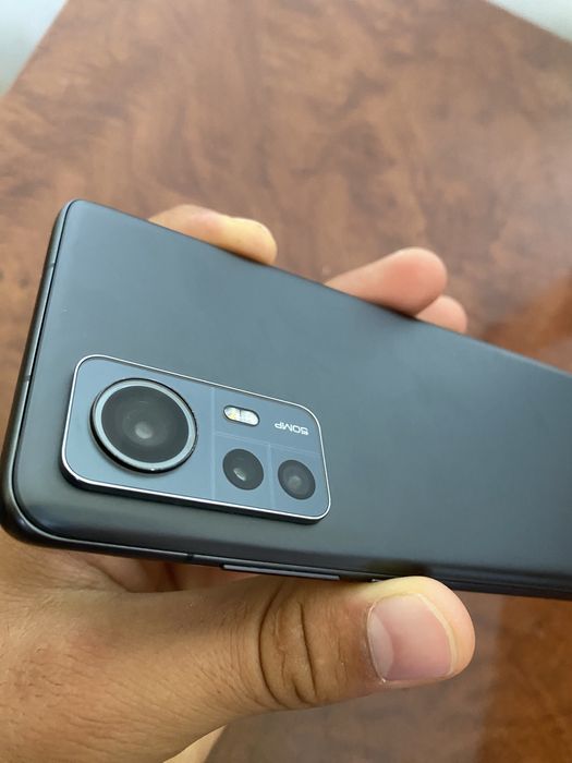 Xiaomi 12 256gb.