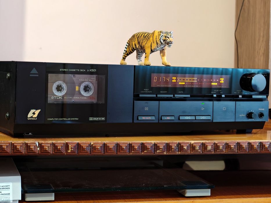 Sansui D-X501. Deck valoros, superb. Estetică de raft. Preț fix !