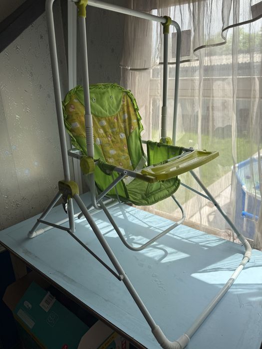 Продам детскую качелю