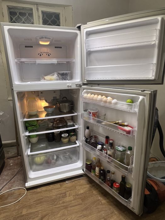 Холодильник SAMSUNG