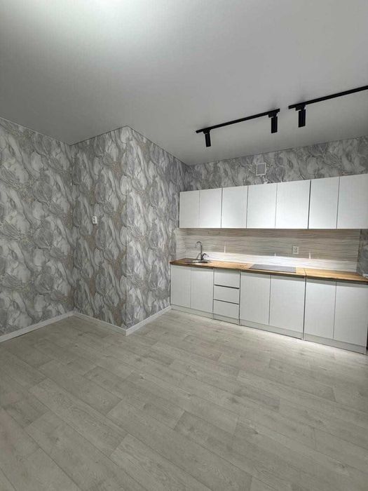 Продам студию в микрорайоне Аэропорт