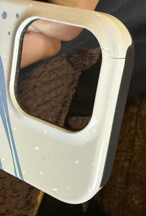 Кейсове за Iphone 16 pro прочетете описанието