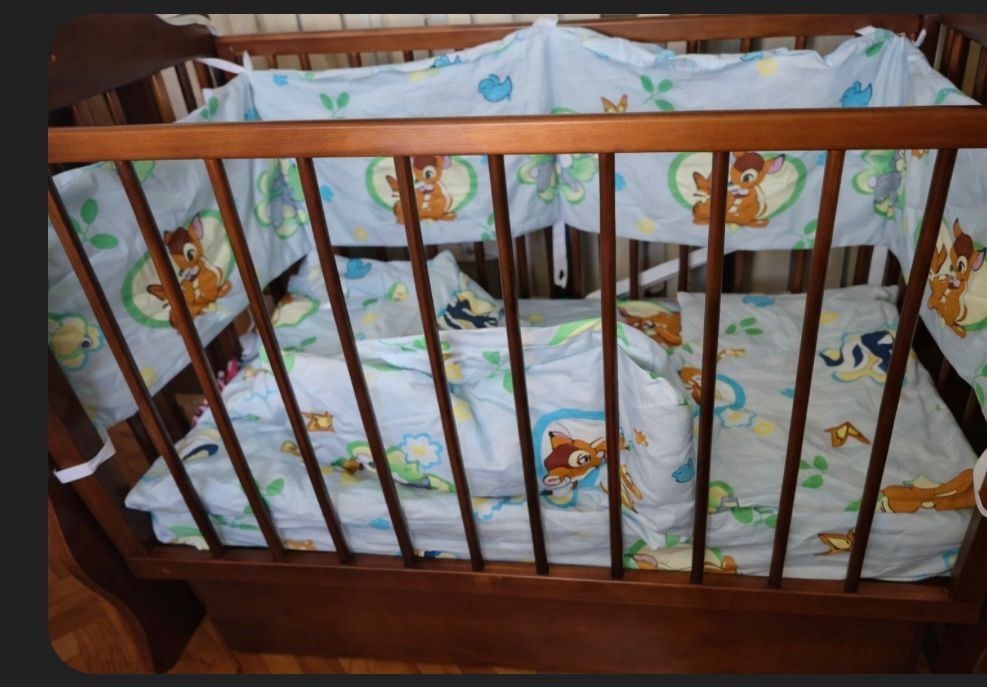 Продам детскую кроватку