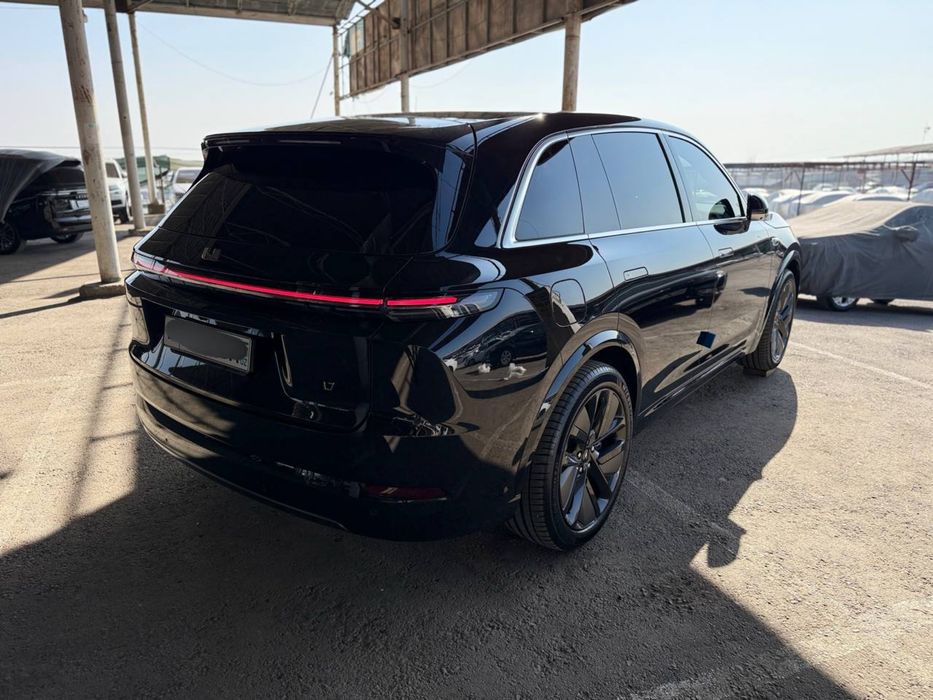 Li 7 ultra 25.25 yil 8000 km kraska tozza tanirovka oldi broni plyonka