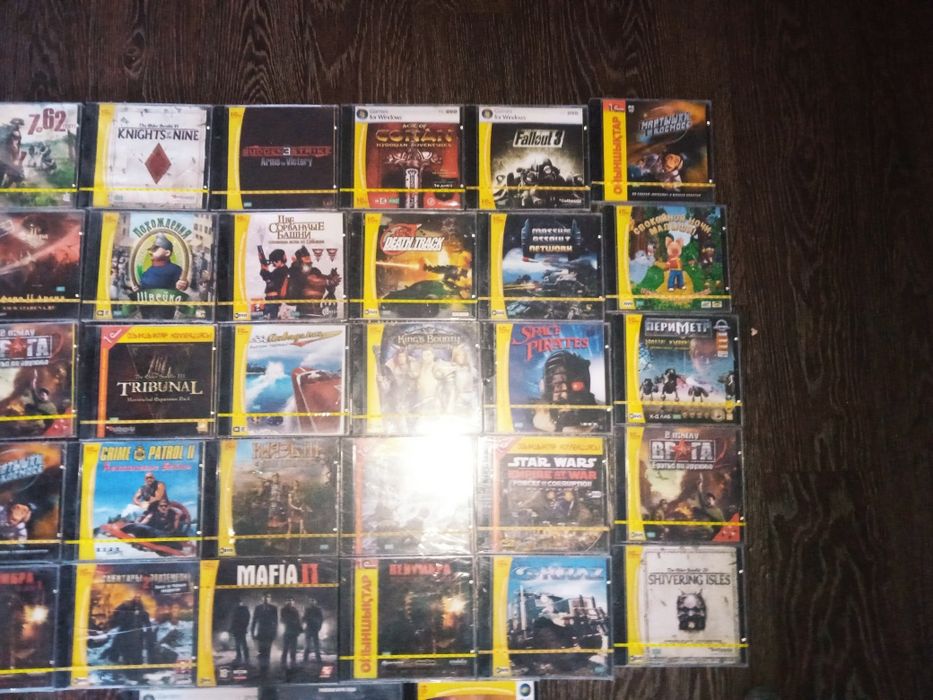 лицензионные диски игр.